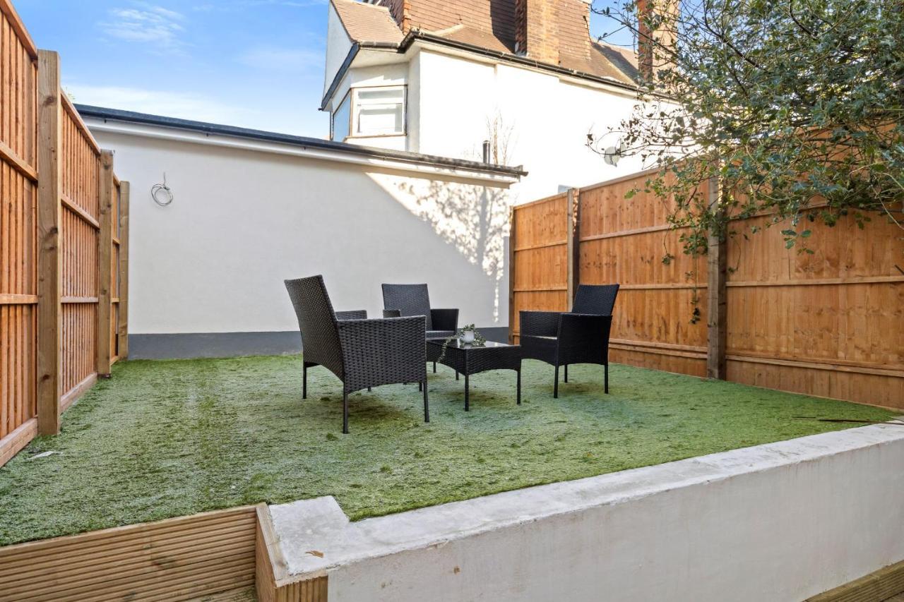 Star London Vivian Avenue 2-Bed Retreat With Garden Apartment The Hyde Bagian luar foto