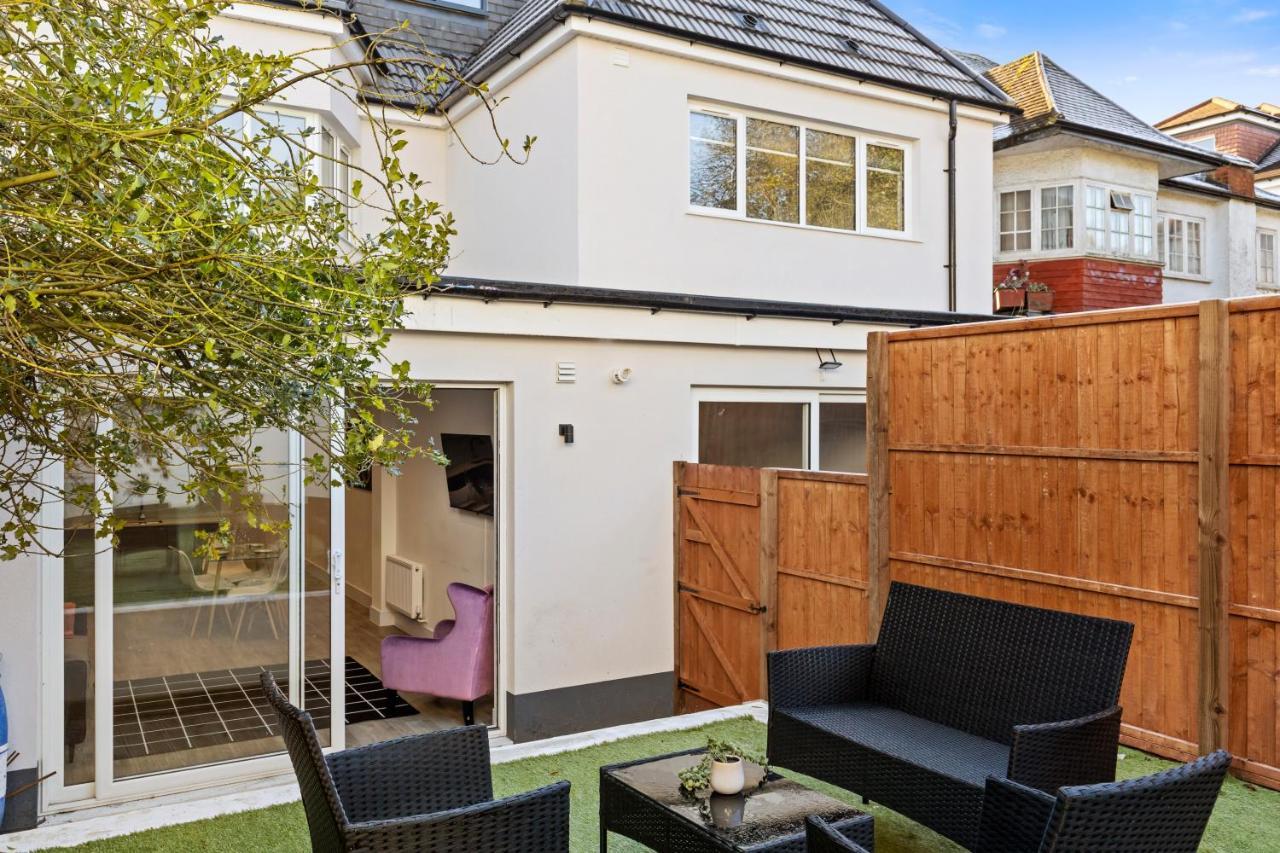 Star London Vivian Avenue 2-Bed Retreat With Garden Apartment The Hyde Bagian luar foto